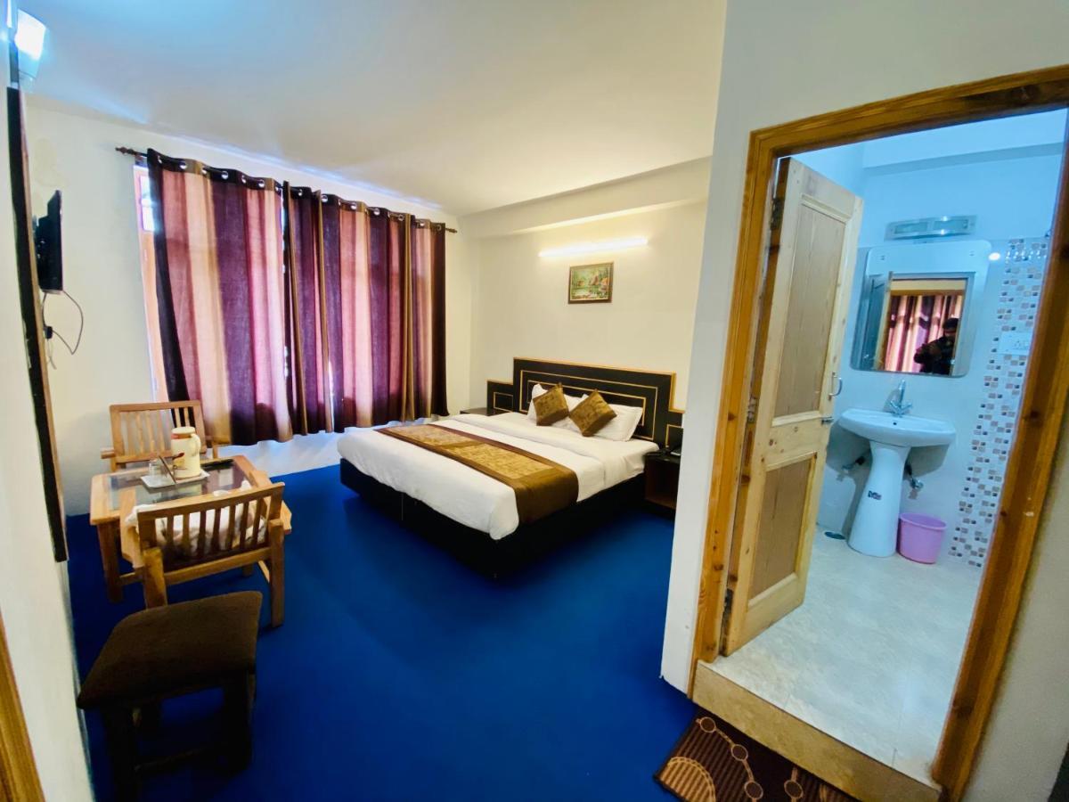 The Destination Manali Hotel ภายนอก รูปภาพ